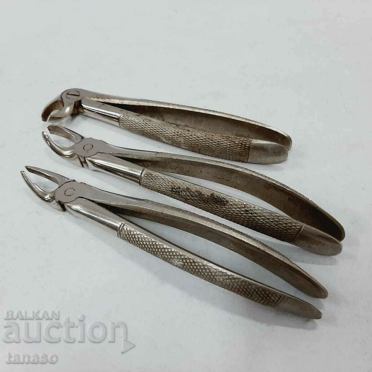 Auction Lot Old dental pliers(17.4) Auction Lot Old dental pliers(17.4)