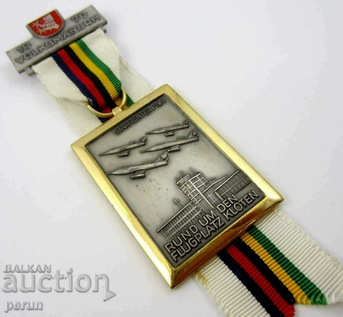 MARȚUL POPORULUI - 1970 - AEROPORTUL KLOTEN - LUPĂTORI F 104 - MEDALIA - 5