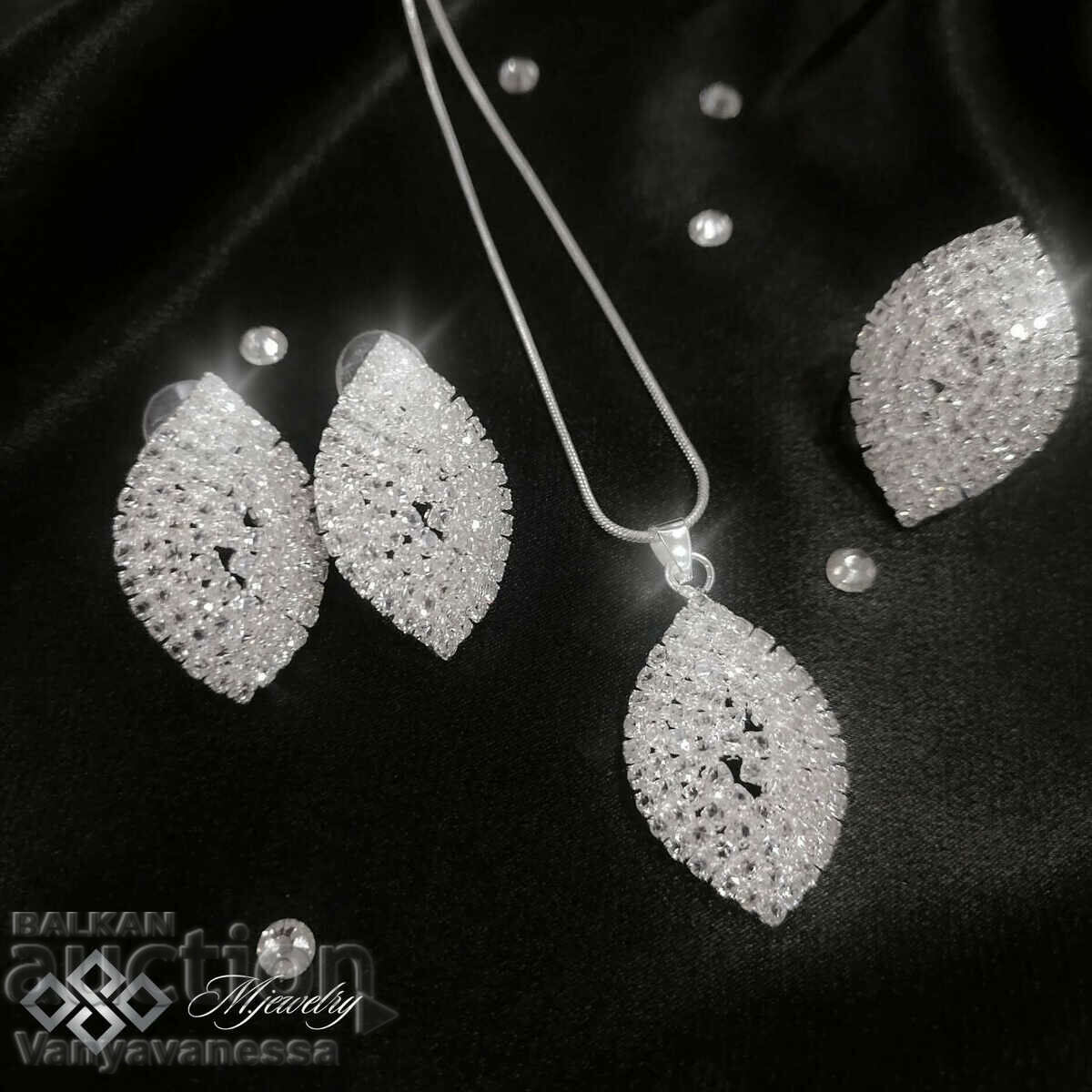 AURORA SET / Shiny women's jewelry set with crystals