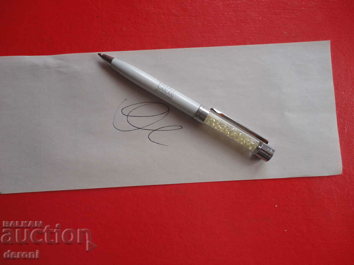 Παράδοση Καταπληκτικό στυλό τέχνης με πέτρες Παράδοση Καταπληκτικό στυλό τέχνης με πέτρες