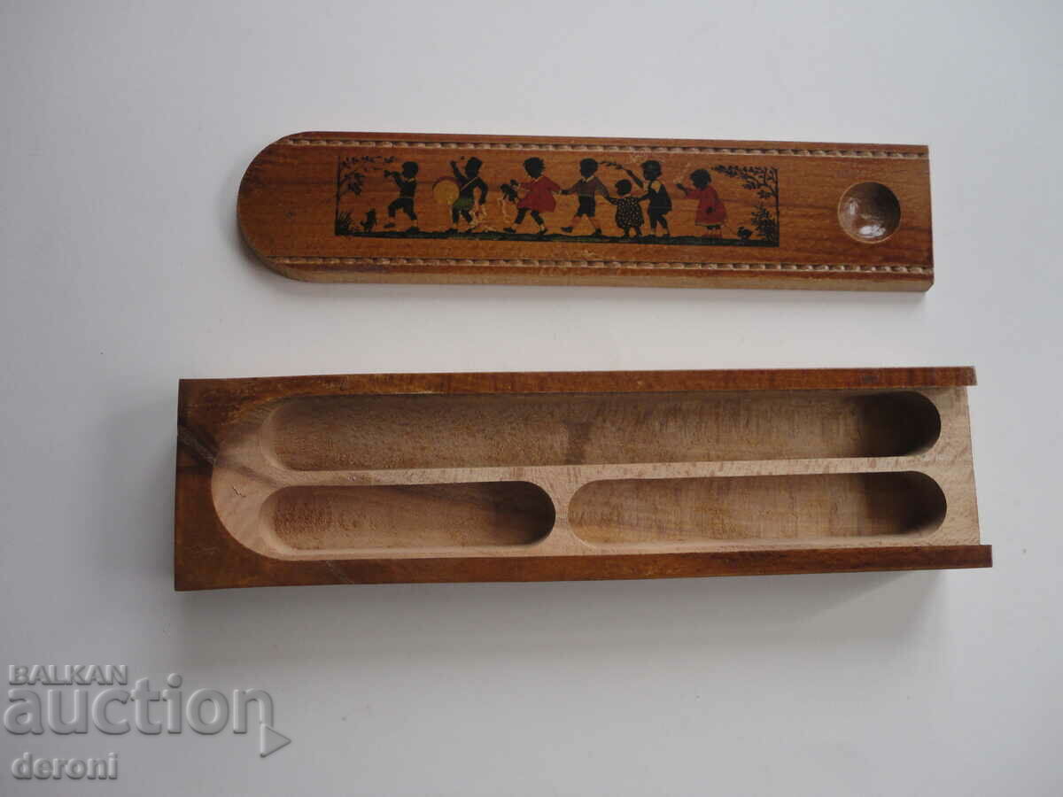 Delivery of Wooden cigar box humidor