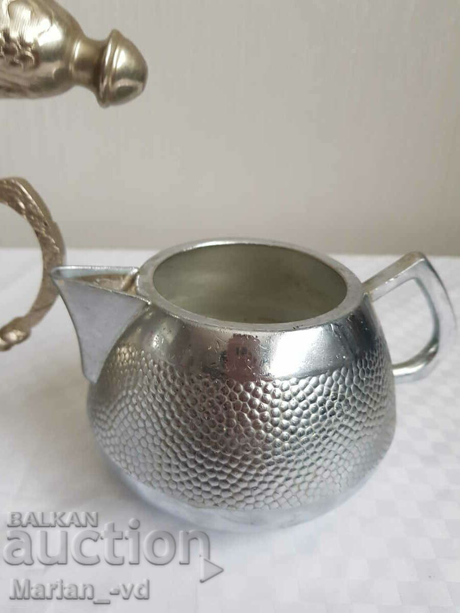 Small teapot and milk jug - 5 Small teapot and milk jug - 5