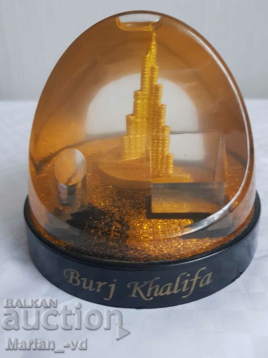 Burj Khalifa Pen Holder with price 15.00 BGN | € 7.67