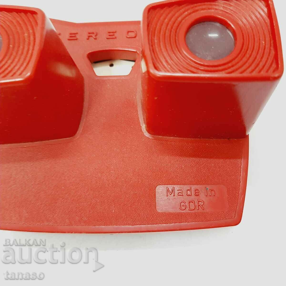 Delivery of Old 3D stereo viewfinder, GDR 70s(12.4)