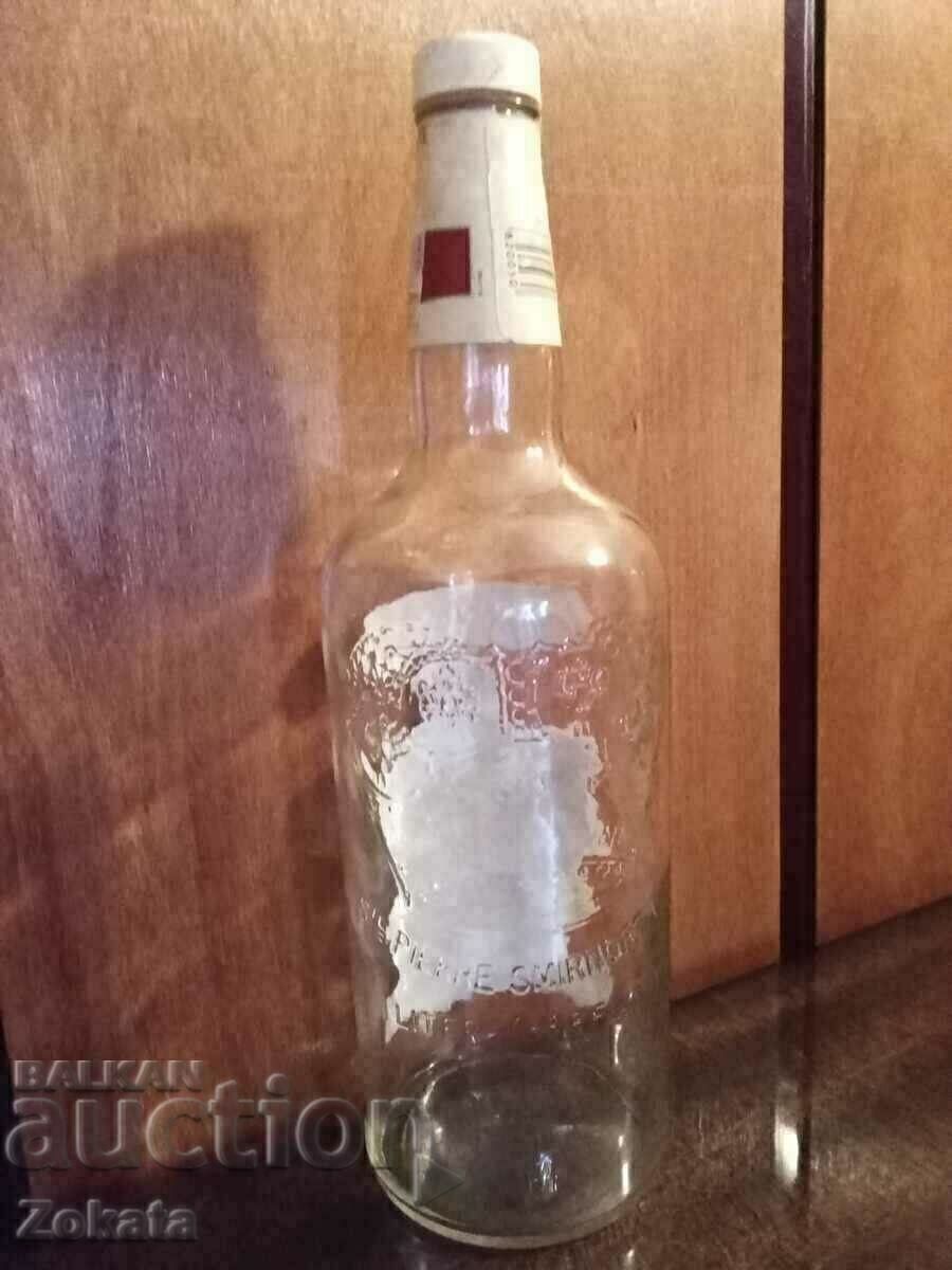 O sticlă de vodcă SMIRNOFF U.S.A. cu preț € 10.23 | 20.01 BGN