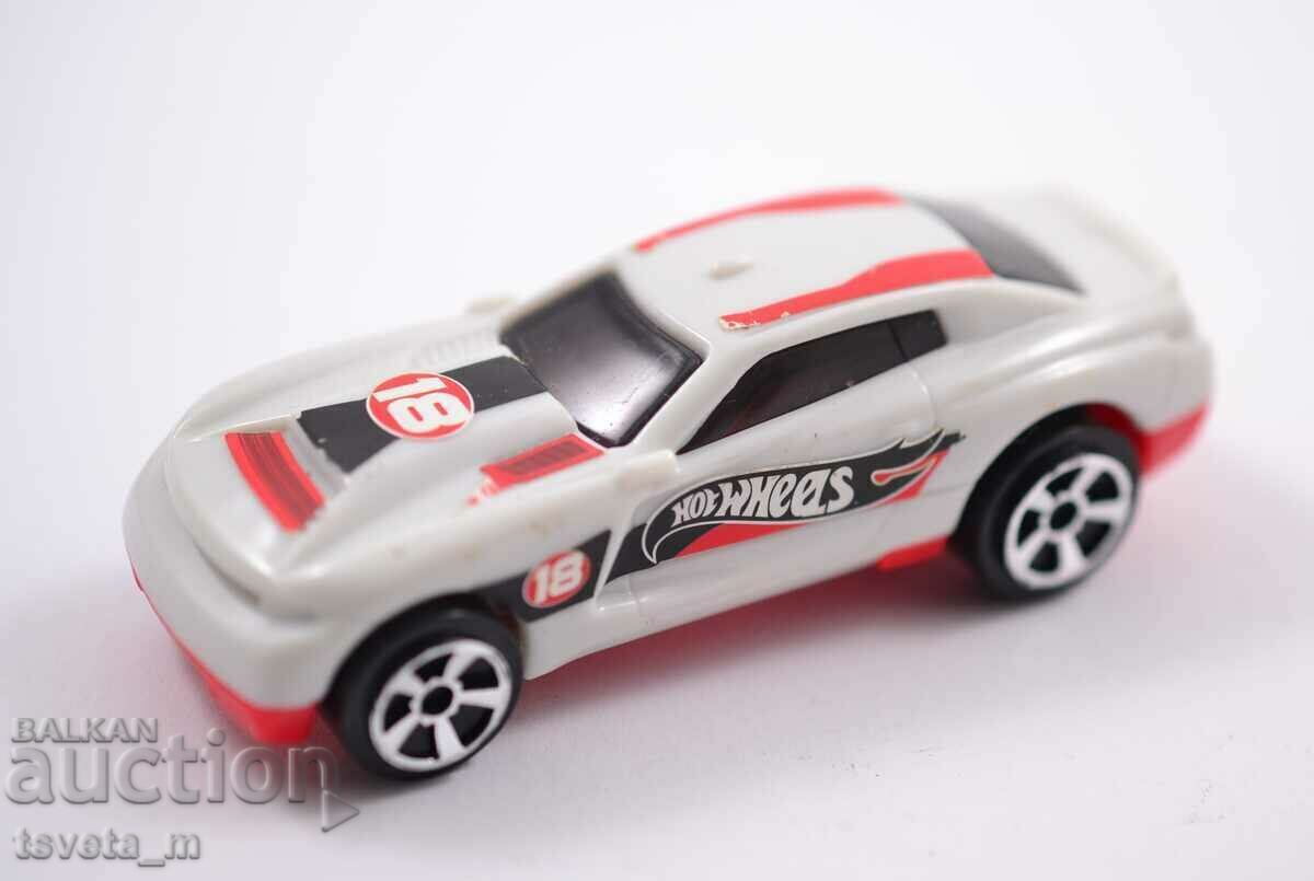 Τρόλεϊ McDonald's Happy Meal 2019, παιδικά παιχνίδια