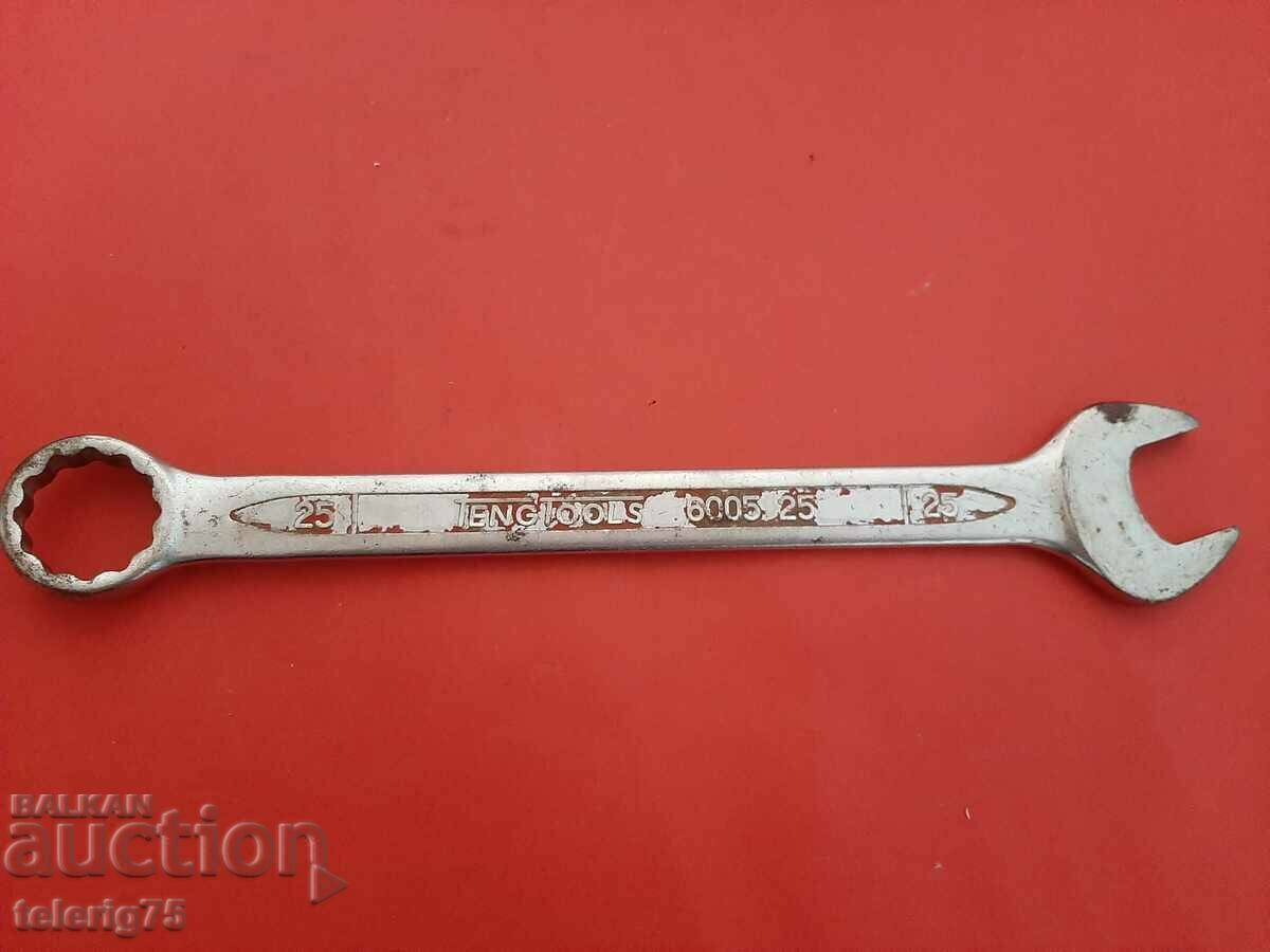 English Quality Wrench/Star 'STANLEY' -25mm with price 25.00 BGN | € 12.78 English Quality Wrench/Star 'STANLEY' -25mm with price 25.00 BGN | € 12.78