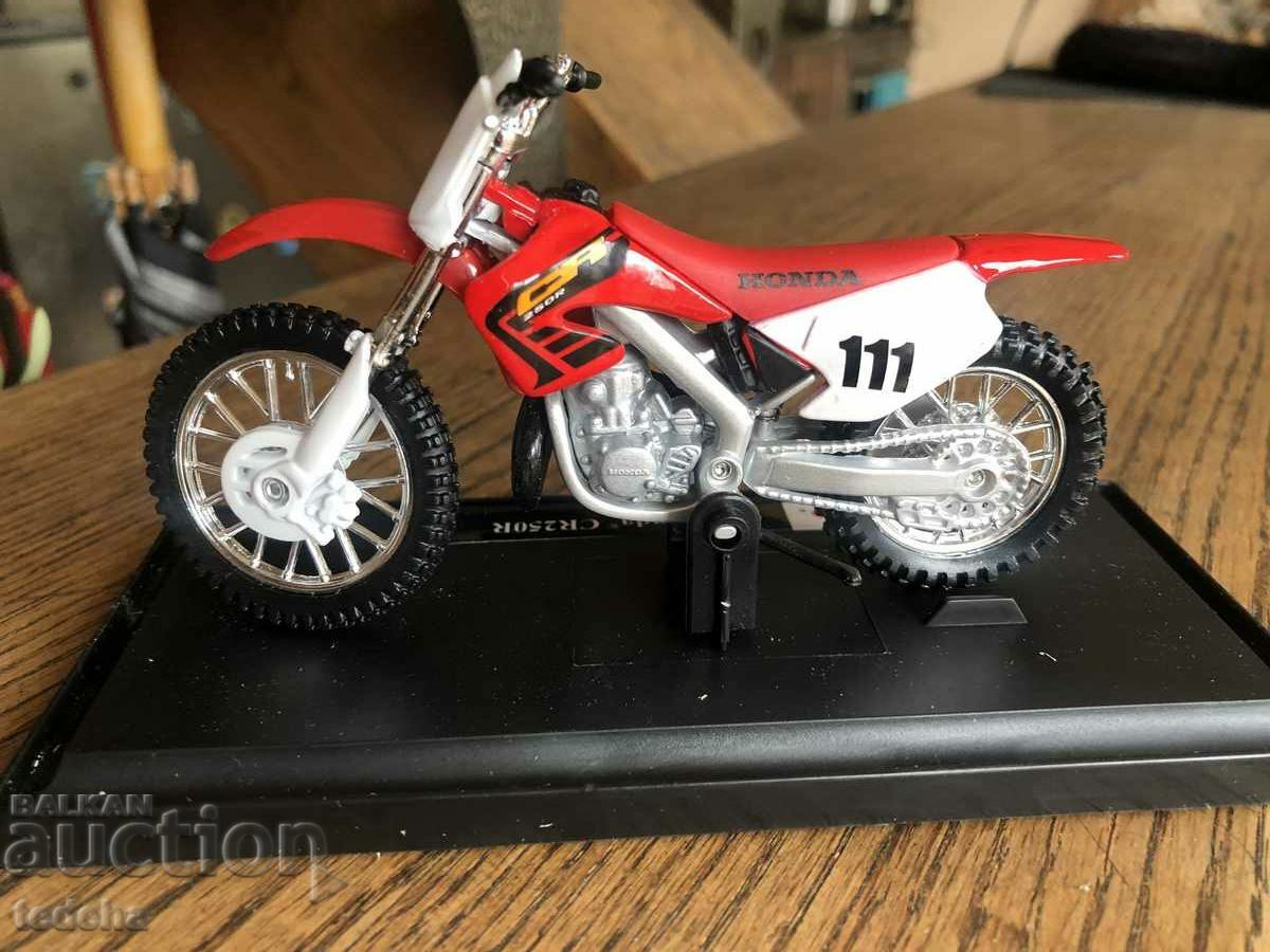 HONDA CR250R - PERFECT with price 35.00 BGN | € 17.90 HONDA CR250R - PERFECT with price 35.00 BGN | € 17.90