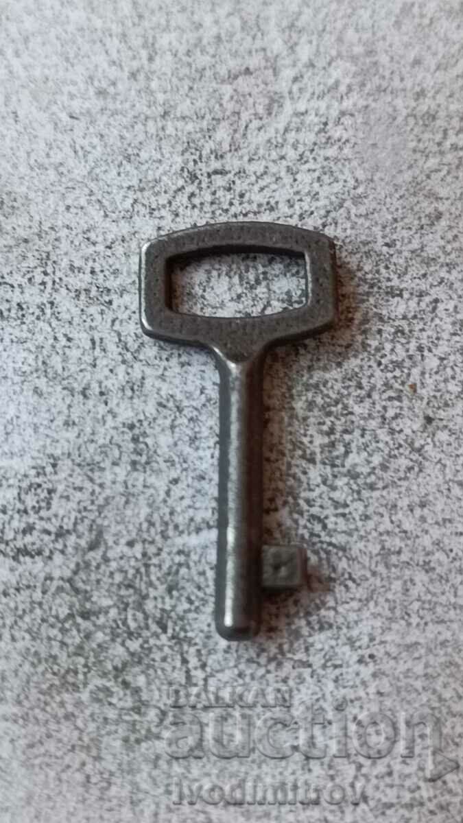 Ένα κλειδί ρολογιού με τιμή 2.85 BGN | € 1.46 Ένα κλειδί ρολογιού με τιμή 2.85 BGN | € 1.46