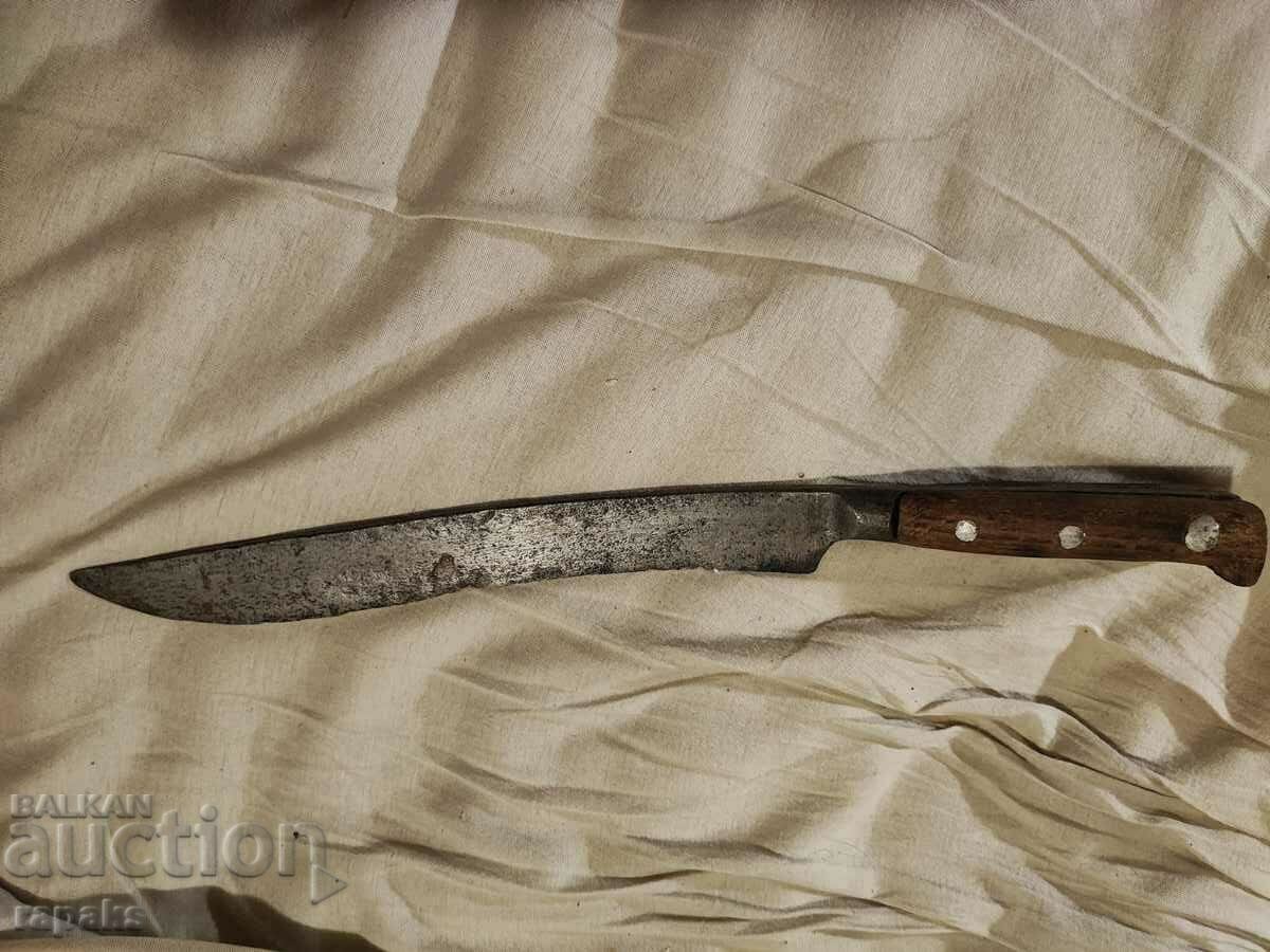 Cuțit de burlac de epocă, pumnal, sabie, macetă, karakulak, coasă cu preț 225.00 BGN | € 115.04 Cuțit de burlac de epocă, pumnal, sabie, macetă, karakulak, coasă cu preț 225.00 BGN | € 115.04