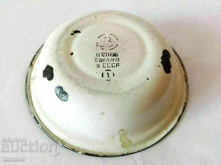 Auction  Old enamel bowl, basin USSR (8.3)