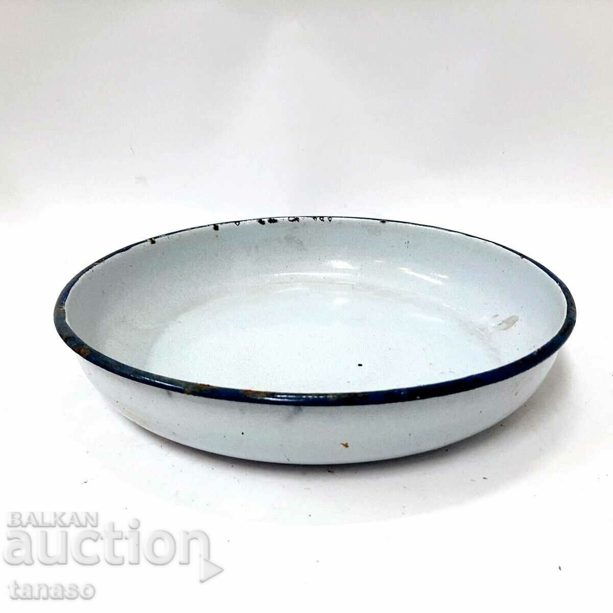Old enameled round pan, panica (8.3) - 6 Old enameled round pan, panica (8.3) - 6
