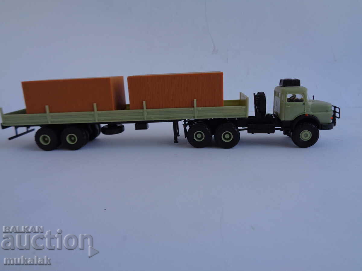 Delivery of KIBRI H0 1/87 MERCEDES TRUCK MODEL TOY TROLLEY Delivery of KIBRI H0 1/87 MERCEDES TRUCK MODEL TOY TROLLEY