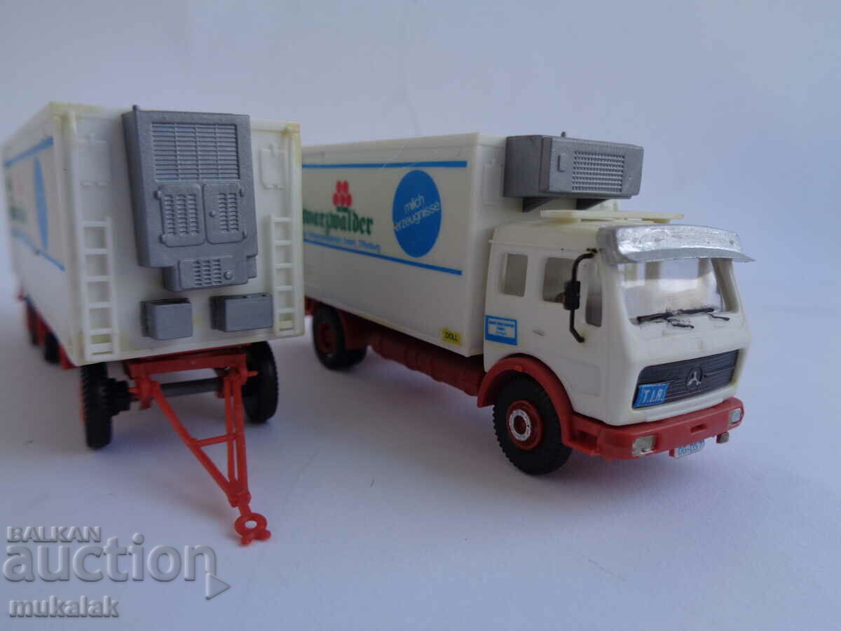 Auction HERPA H0 1/87 MERCEDES TRUCK MODEL TOY TROLLEY Auction HERPA H0 1/87 MERCEDES TRUCK MODEL TOY TROLLEY