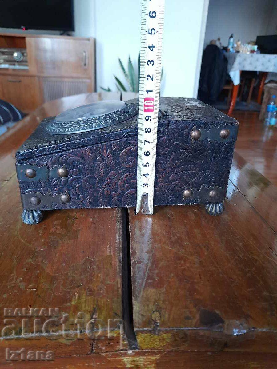 Old jewelry box - 5 Old jewelry box - 5