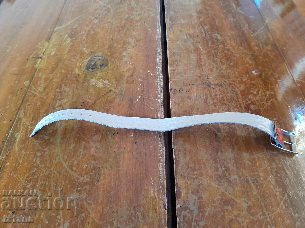 Old watch strap with price 10.00 BGN | € 5.11 Old watch strap with price 10.00 BGN | € 5.11