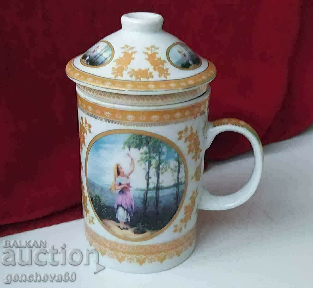 Designer tea cup in 3 parts, porcelain, marking Designer tea cup in 3 parts, porcelain, marking