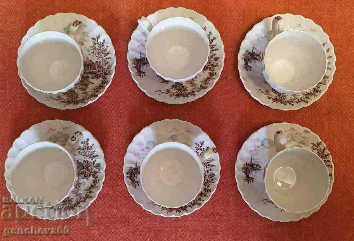 Auction A beautiful JOHNSON BROS English tea set Auction A beautiful JOHNSON BROS English tea set