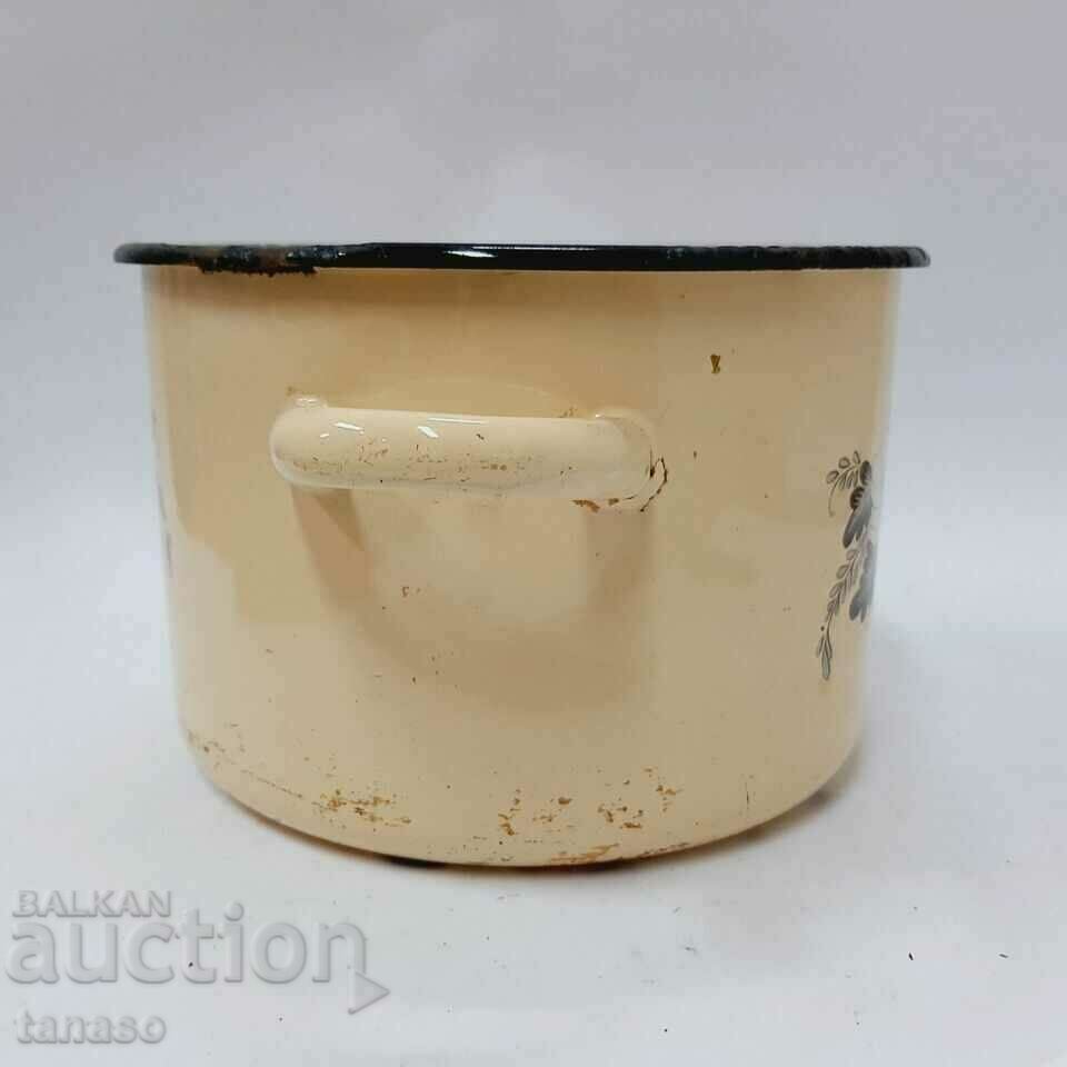Old enamel pot(8.3) with price 5.00 BGN | € 2.56