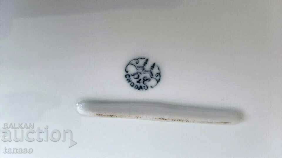 Delivery of Czech porcelain oval plate, serving platter