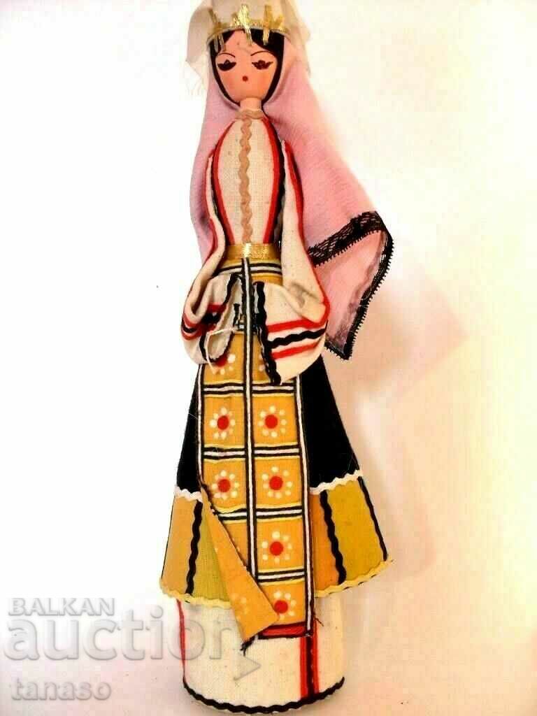 Old wooden, ethnic, household doll, Thracian (9.1)
