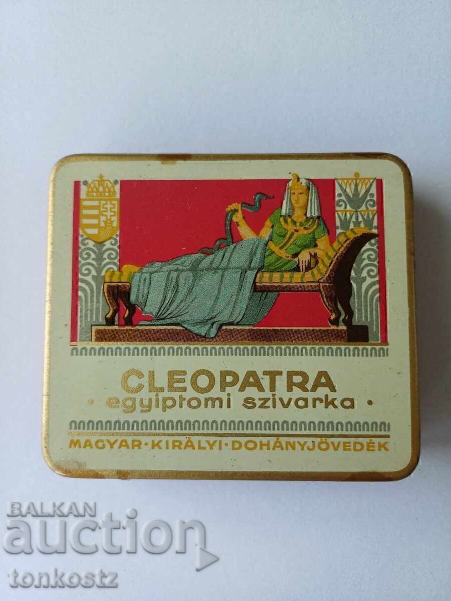 Metal cigarette case Metal cigarette case