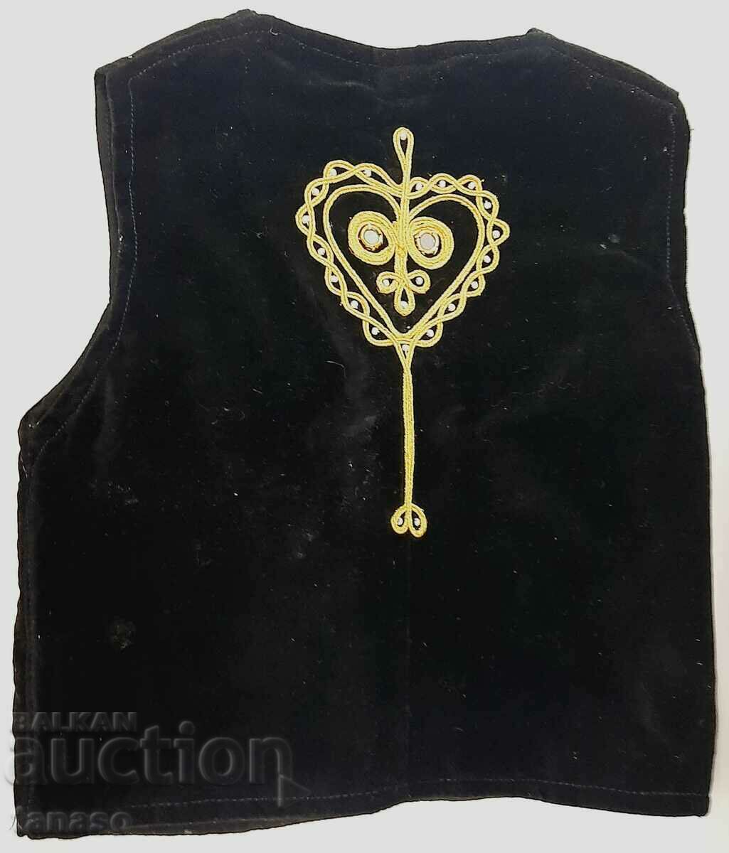 Small waistcoat, corduroy(17.3) with price 50.00 BGN | € 25.56 Small waistcoat, corduroy(17.3) with price 50.00 BGN | € 25.56