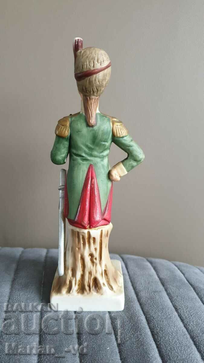 A 20th century FRANCE porcelain figure of an infantryman - 5 A 20th century FRANCE porcelain figure of an infantryman - 5