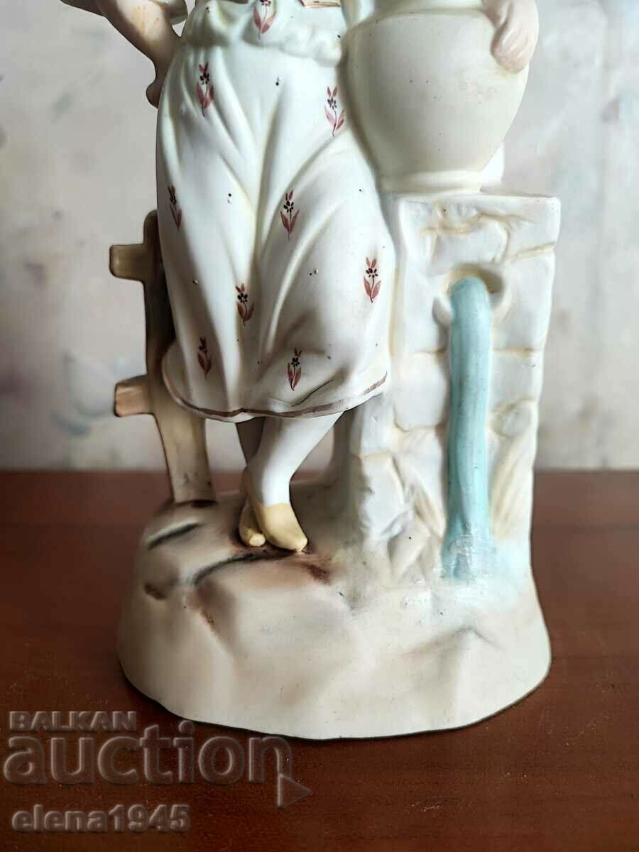 Delivery of A figurine Delivery of A figurine