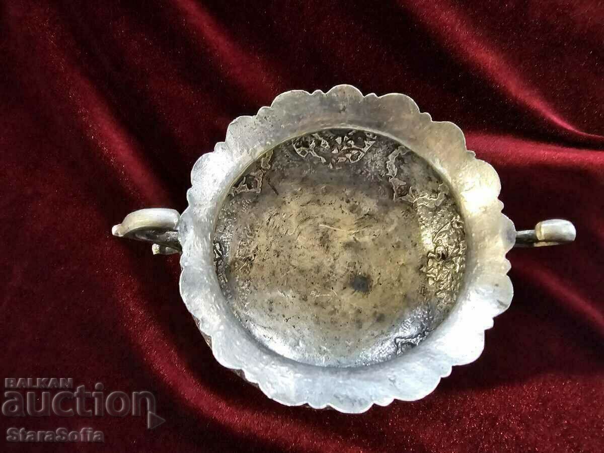 VASA DE ARGINT PERSIA Secolul al XIX-lea. cu preț € 670.00 | 1310.41 BGN