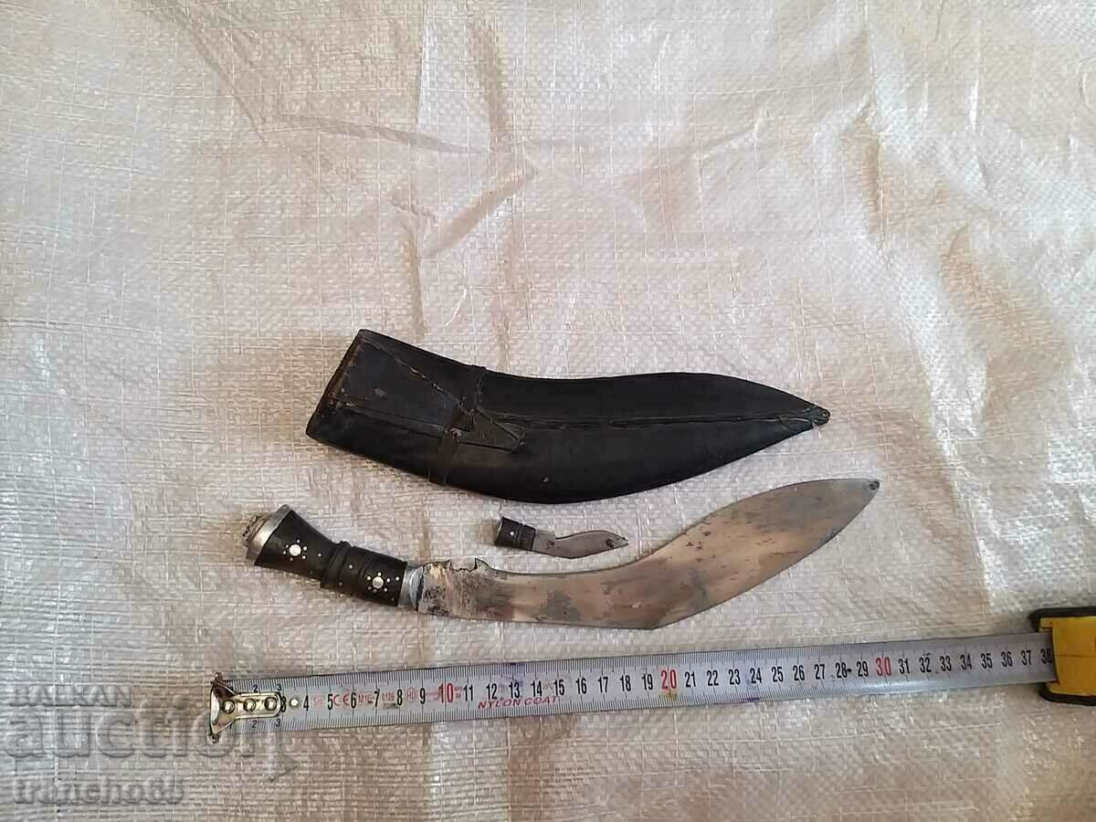 Kukri cu preț 110.00 BGN | € 56.24