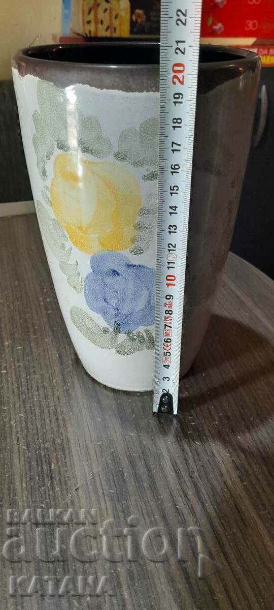 Ceramic vase with price 7.00 BGN | € 3.58 Ceramic vase with price 7.00 BGN | € 3.58