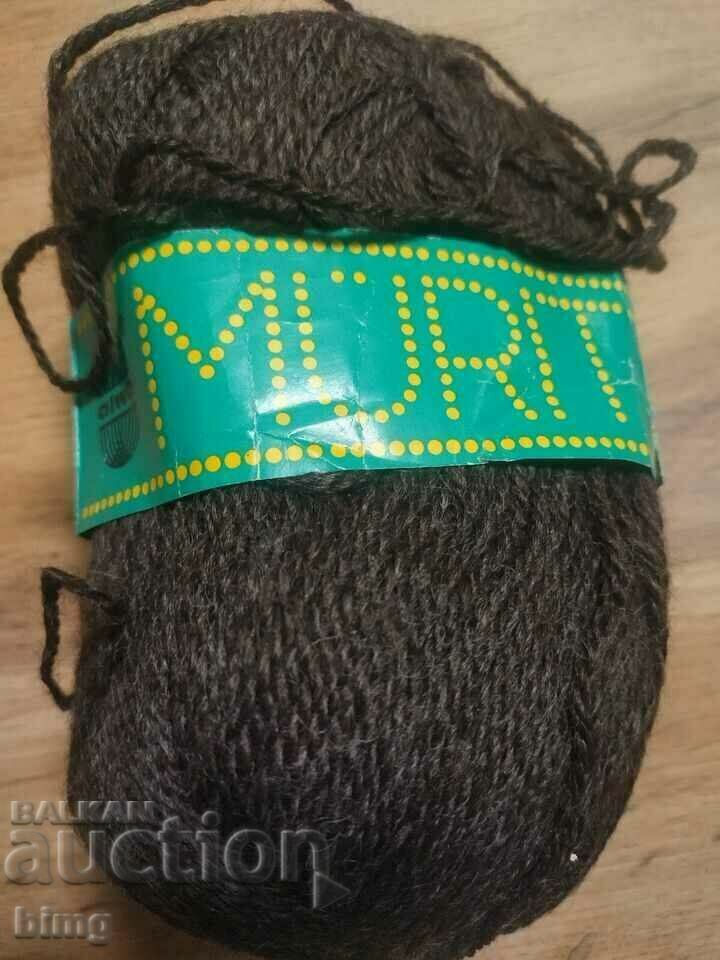 Brown yarn Muritz BZC