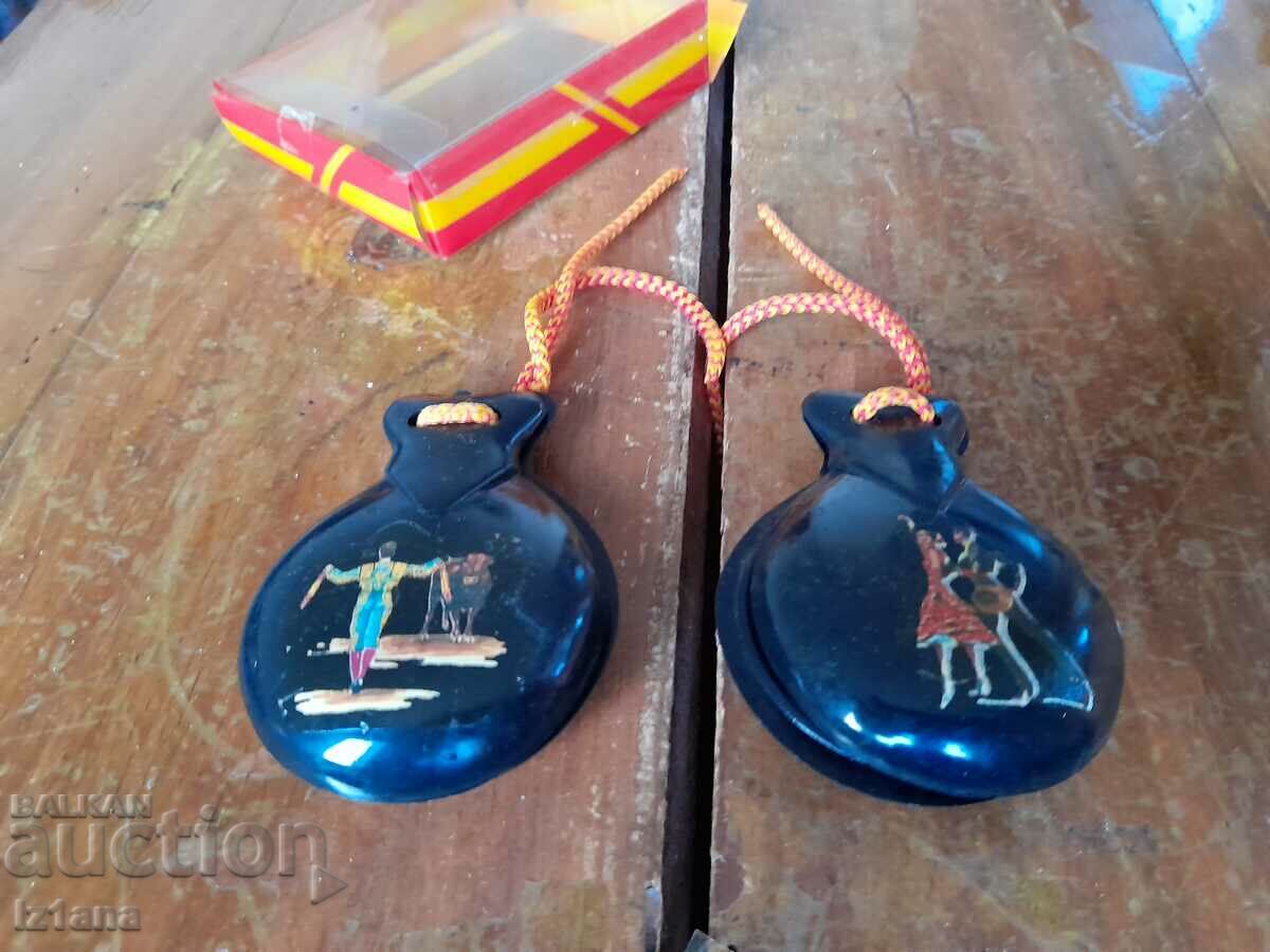 Old castanets with price 25.00 BGN | € 12.78 Old castanets with price 25.00 BGN | € 12.78