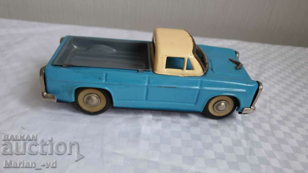 Auction An old Chinese tin toy Auction An old Chinese tin toy