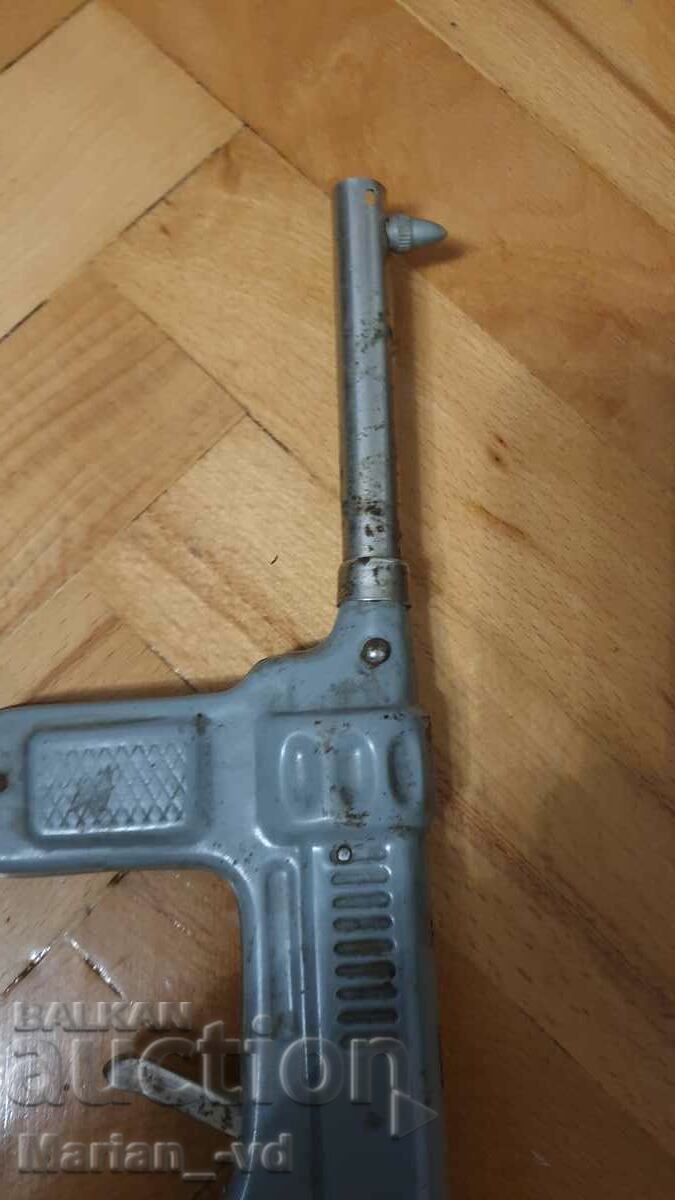 Аукцион Соц.ламаринена играчка пистолет Аукцион Соц.ламаринена играчка пистолет