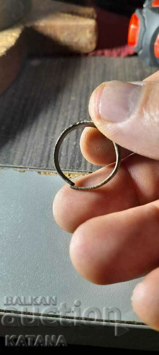An old ring with price 4.00 BGN | € 2.05