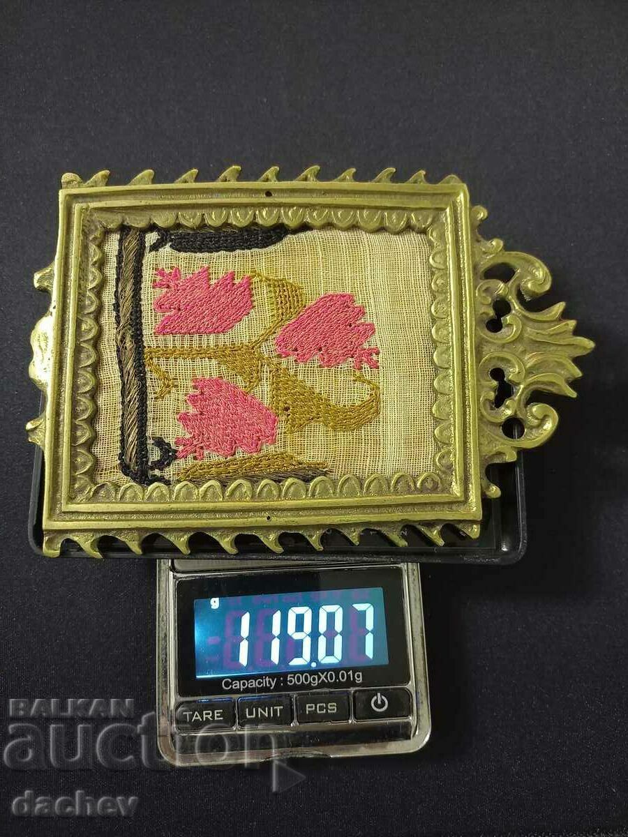 Delivery of Old Authentic Bronze Frame with Gold Tinsel Tapestry 100yrs Delivery of Old Authentic Bronze Frame with Gold Tinsel Tapestry 100yrs