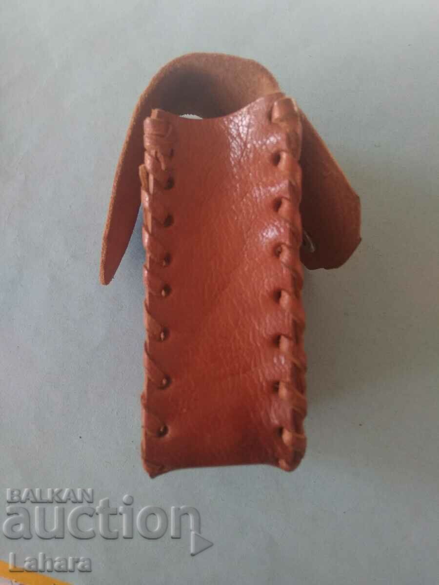 Delivery of Leather case for cigarettes or cards Delivery of Leather case for cigarettes or cards