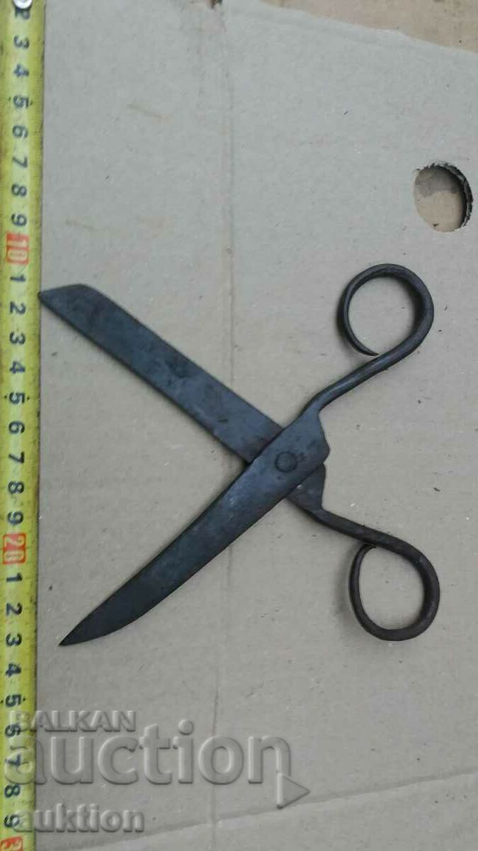 FORGED RENAISSANCE SCISSORS - 6 FORGED RENAISSANCE SCISSORS - 6