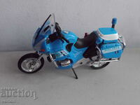 Cart: BMW R1100 Police Version motorcycle. 1/18 - Welly.