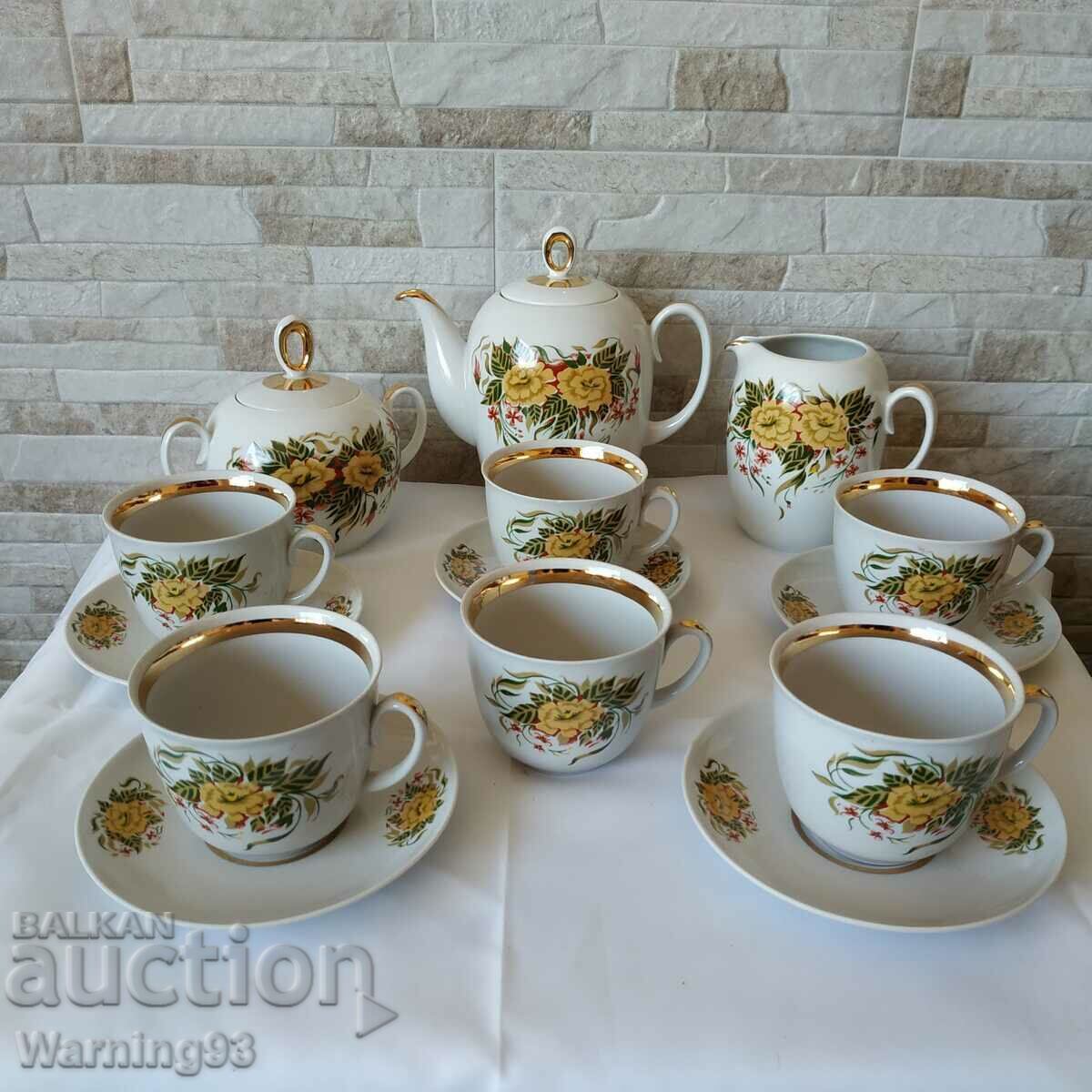 Сервиз за чай - 16 части - Полтавский фарфоровый завод -СССР с цена € 85.00 | 166.25 лв.