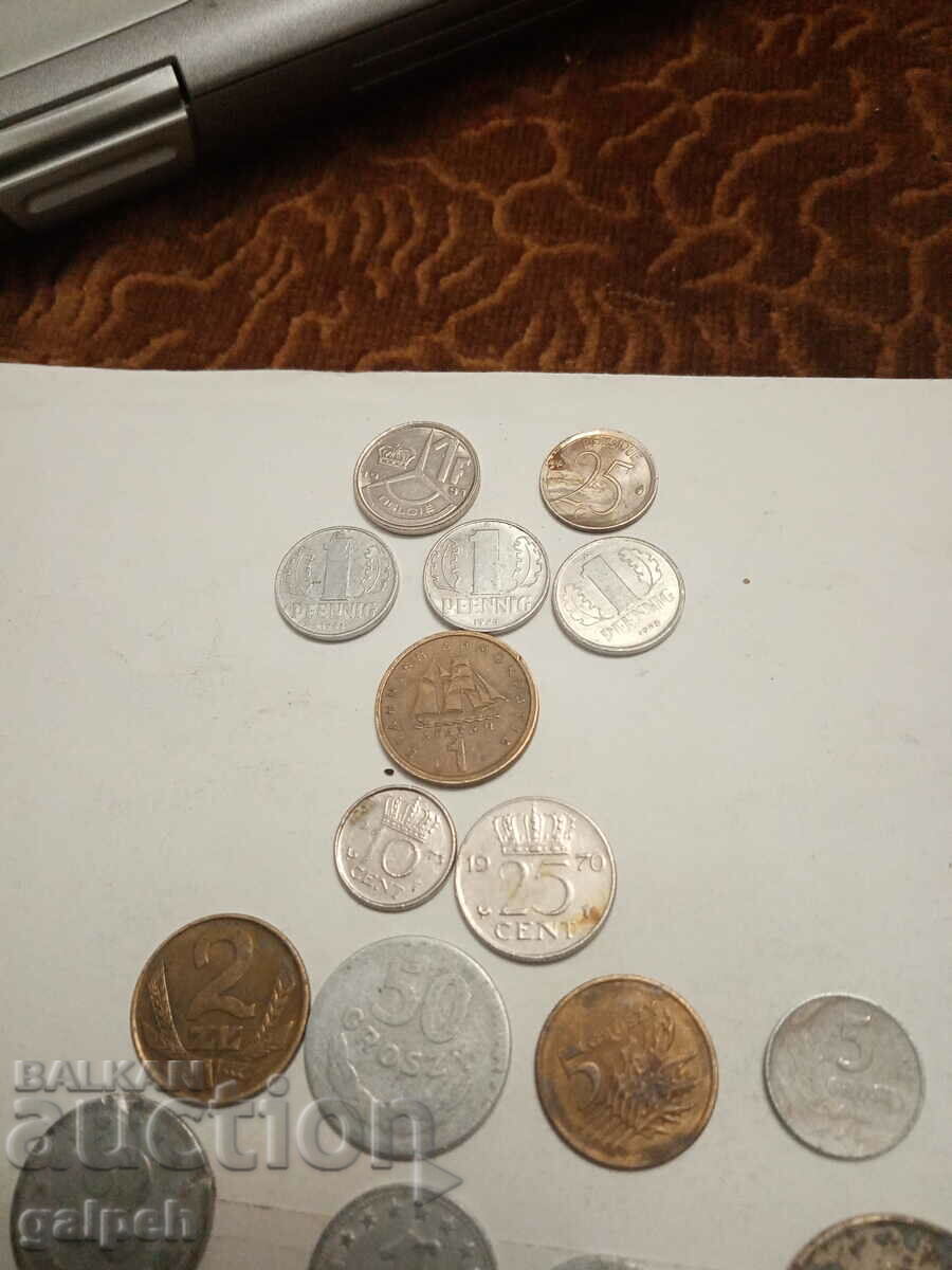 LOT OF COINS - MIXED - 25 pcs. - BGN 2.3 with price 2.30 BGN | € 1.18 LOT OF COINS - MIXED - 25 pcs. - BGN 2.3 with price 2.30 BGN | € 1.18