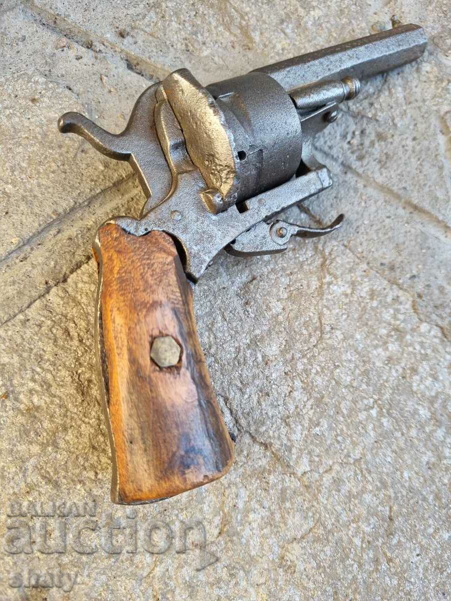 Delivery of Lefuchet pistol Delivery of Lefuchet pistol