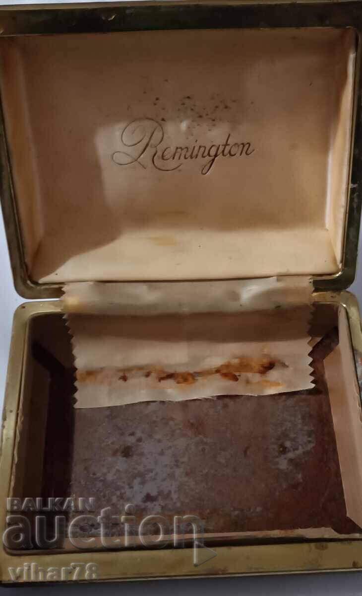 Auction Old Remington box Auction Old Remington box