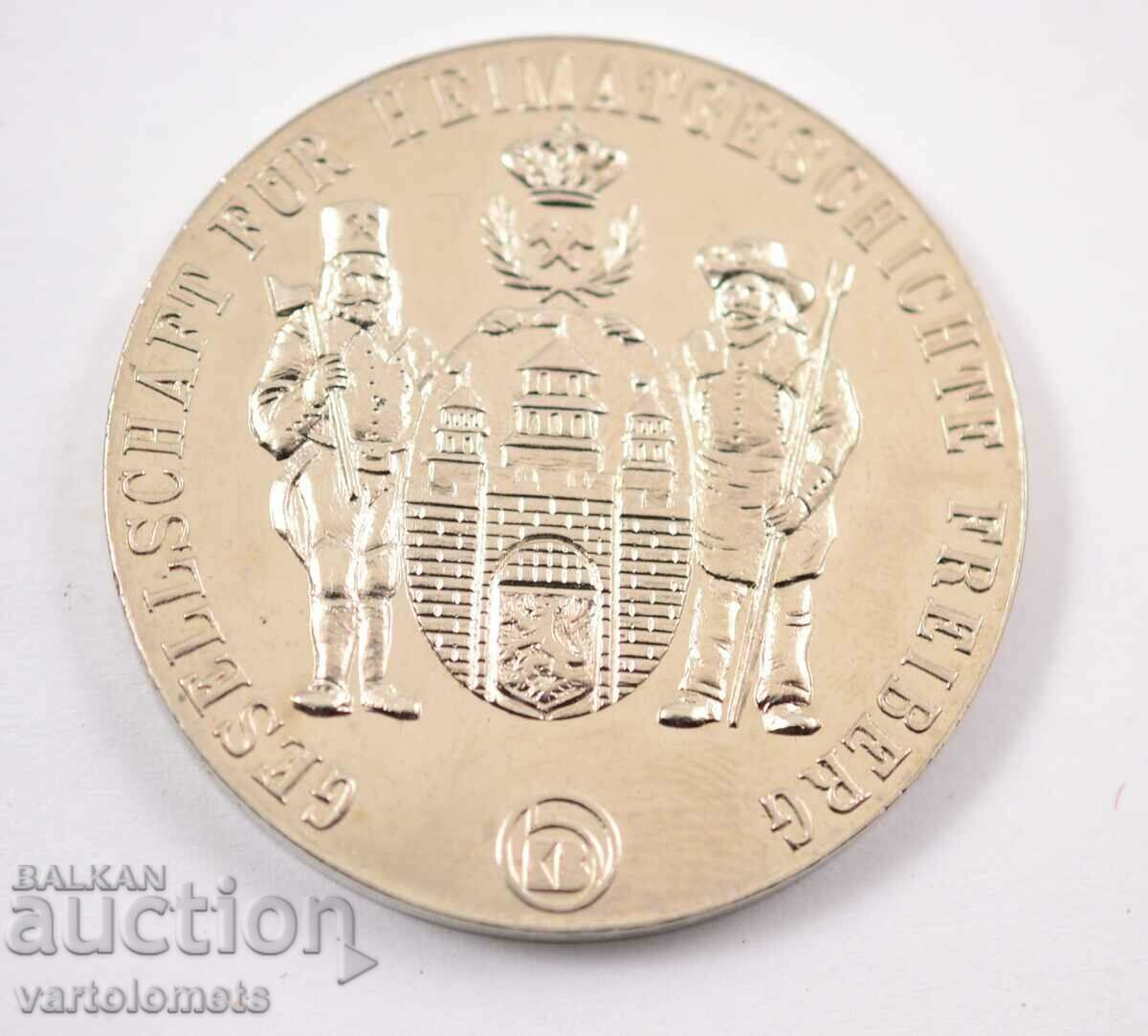 Aufzug der Berg- und Hüttenparade Freiberg 1986 - DDR plaque with price 12.00 BGN | € 6.14 Aufzug der Berg- und Hüttenparade Freiberg 1986 - DDR plaque with price 12.00 BGN | € 6.14