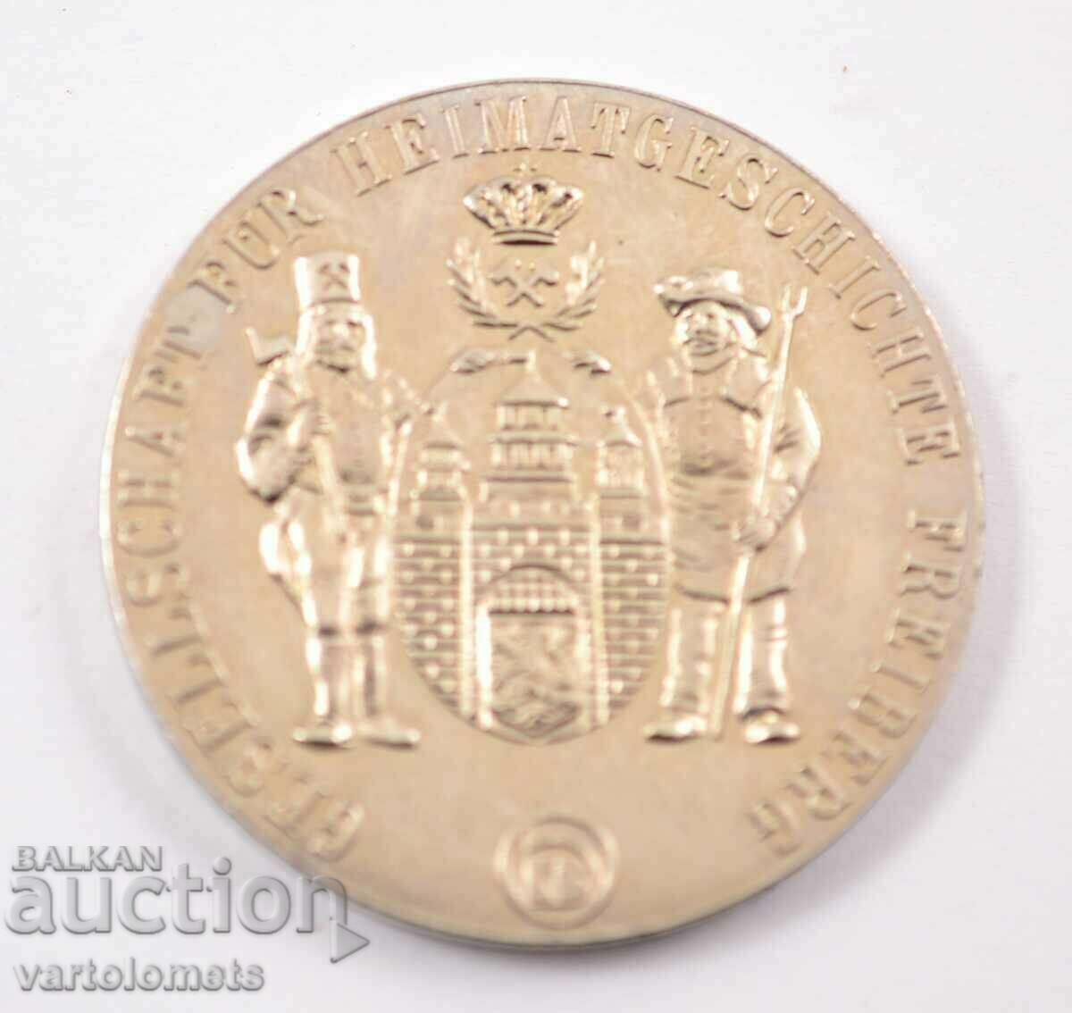 Aufzug der Berg- und Hüttenparade Freiberg 1986 - DDR plaque with price 10.00 BGN | € 5.11 Aufzug der Berg- und Hüttenparade Freiberg 1986 - DDR plaque with price 10.00 BGN | € 5.11