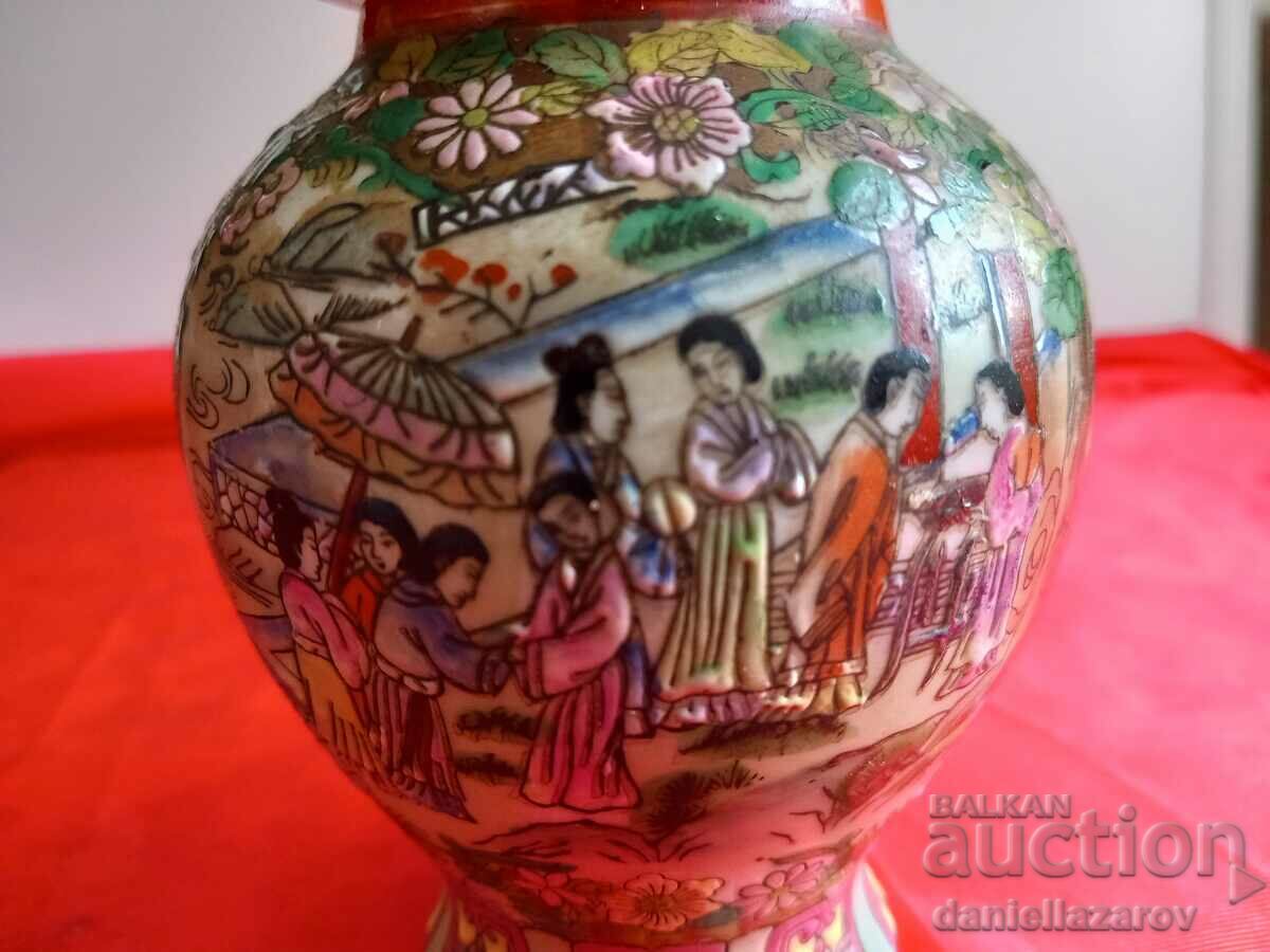 Old Chinese Porcelain Urn, Vase, Marked with price 85.00 BGN | € 43.46 Old Chinese Porcelain Urn, Vase, Marked with price 85.00 BGN | € 43.46