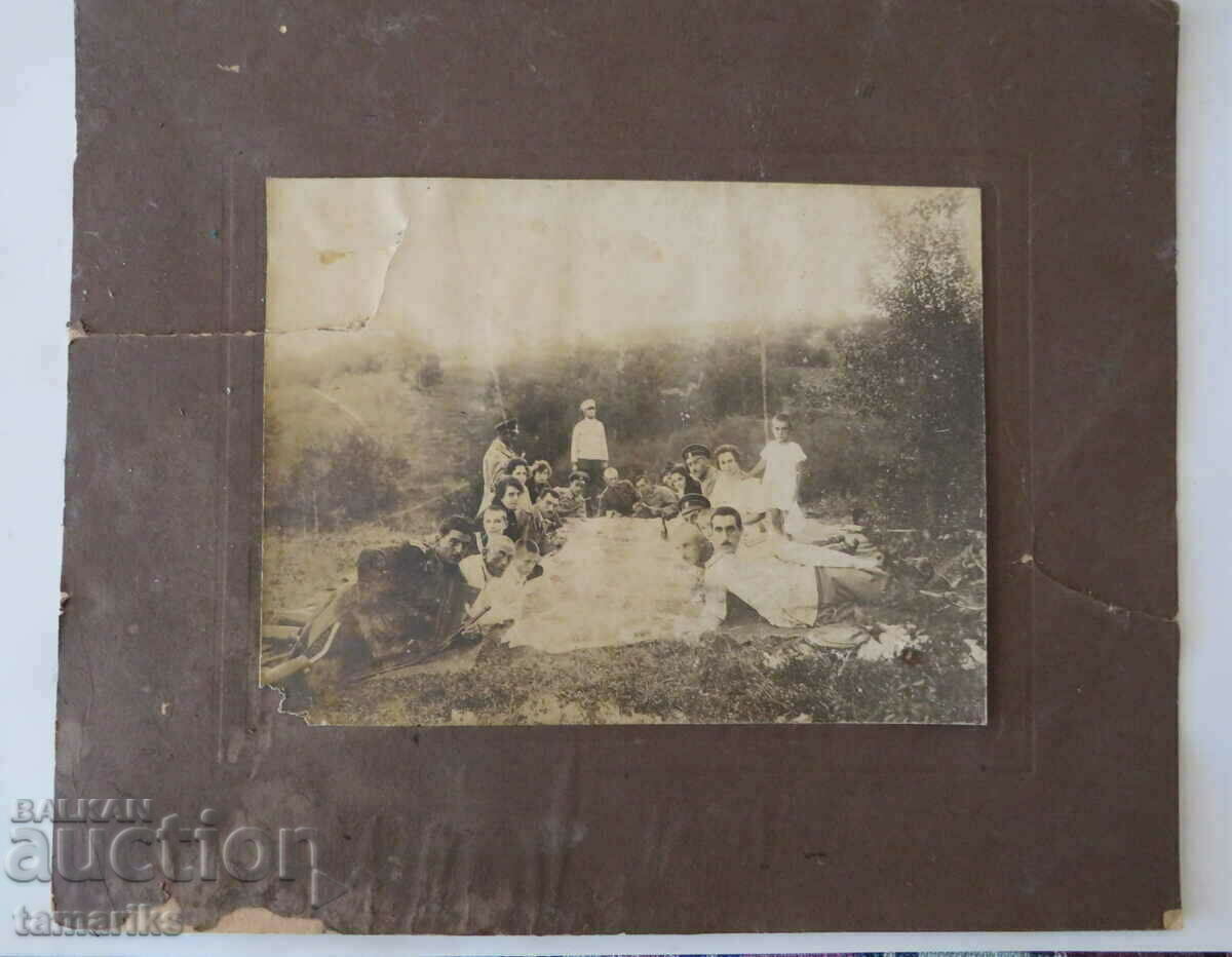 OLD BLACK AND WHITE MILITARY PHOTO