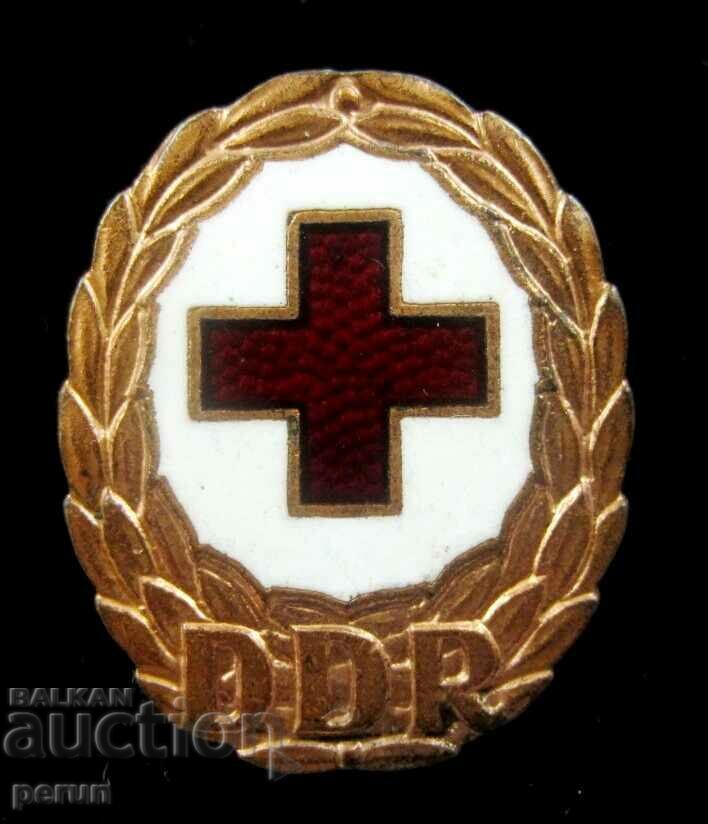 Auction Old Badges-GDR-DDR-Red Cross-Email Auction Old Badges-GDR-DDR-Red Cross-Email